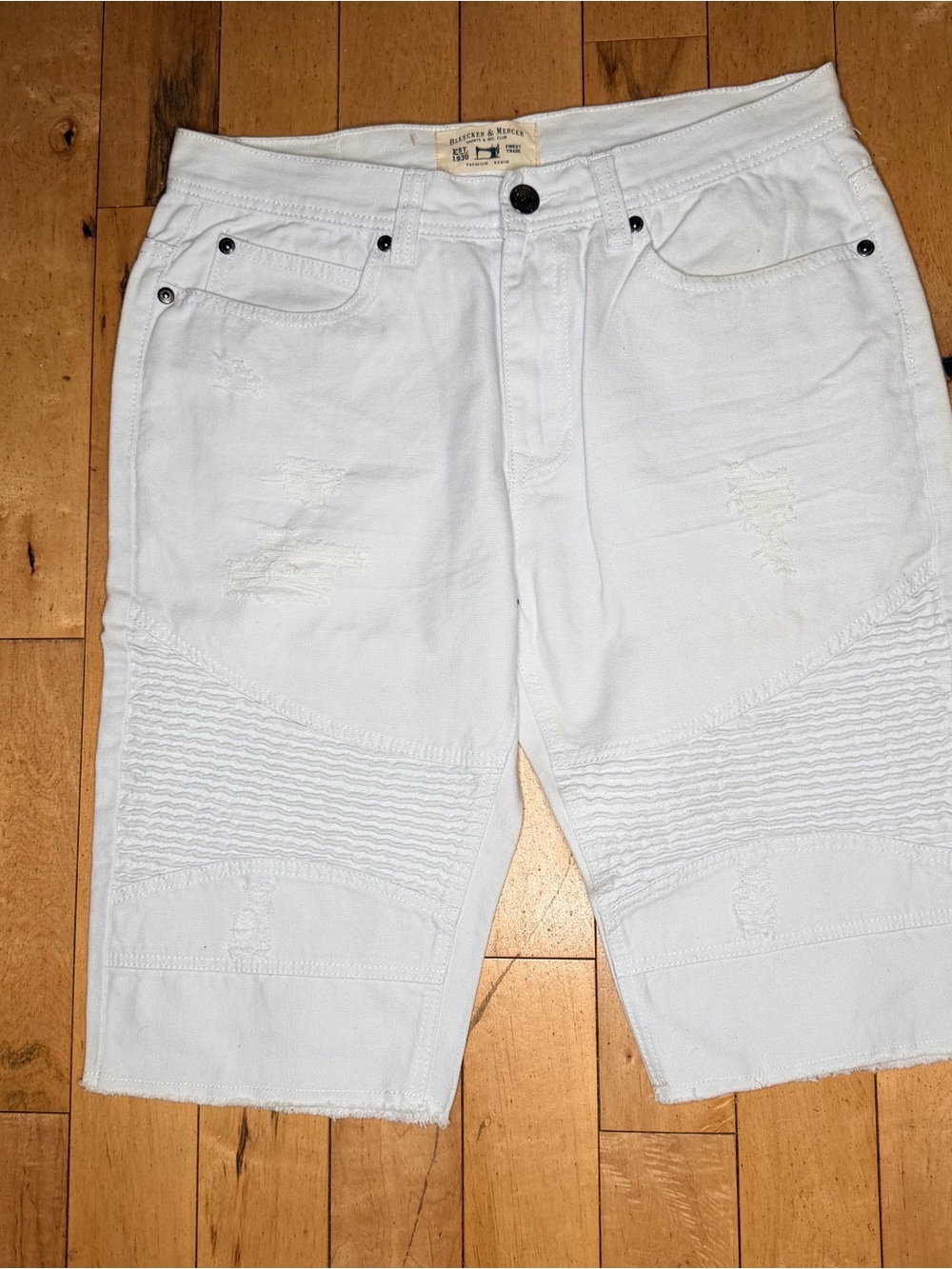Bleecker & Mercer White Destressed Moto Denim Streetwear Shorts Men's 36